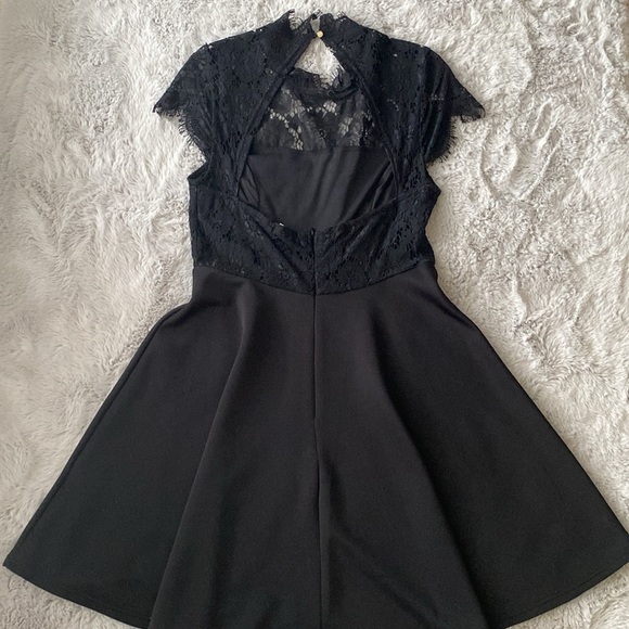 Francescas Black Sleeveless Low Back Lace Midi Dress Size L - Picture 6 of 10